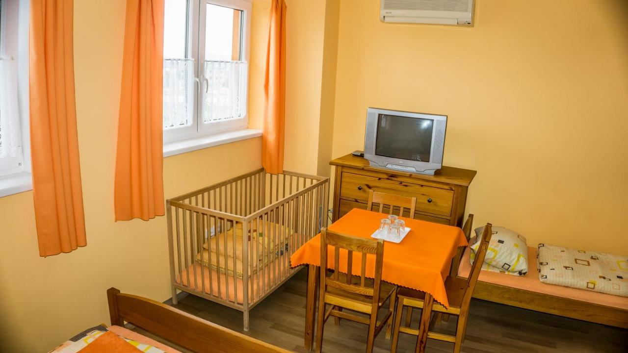 Šakvice Penzion S Restauraci Na Furhaple מראה חיצוני תמונה